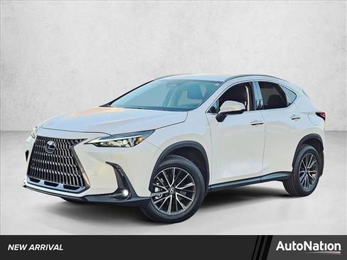 Used 2025 Lexus NX 250 FWD image 1
