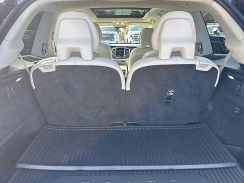 Used 2023 Volvo XC90 B6 Plus w/ Protection Package image 12