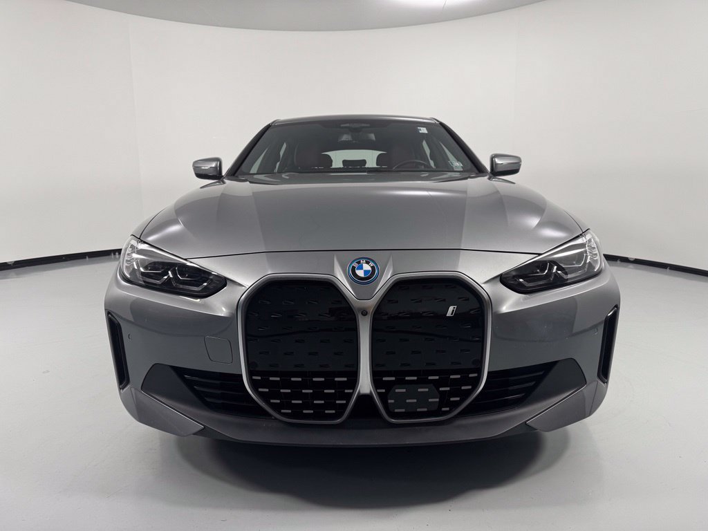 Used 2023 BMW i4 eDrive40 RWD image 3