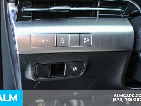 Used 2025 Hyundai Kona SEL FWD image 31