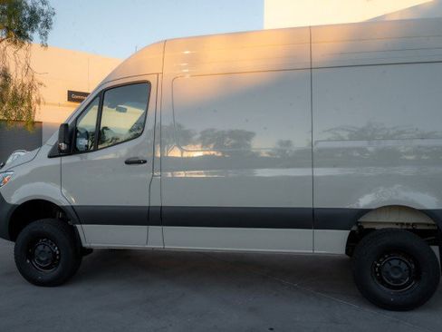 Used 2026 Mercedes-Benz Sprinter 2500 image 6