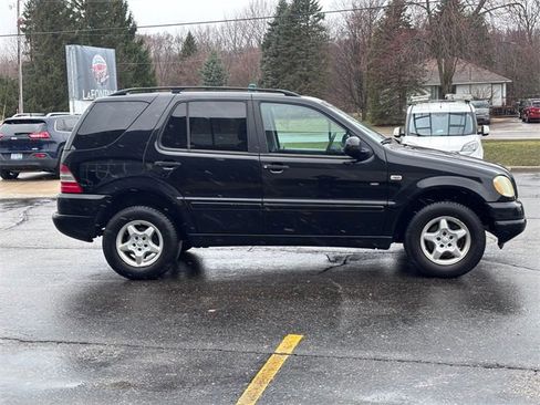 Used 2001 Mercedes-Benz ML 320 4MATIC image 6