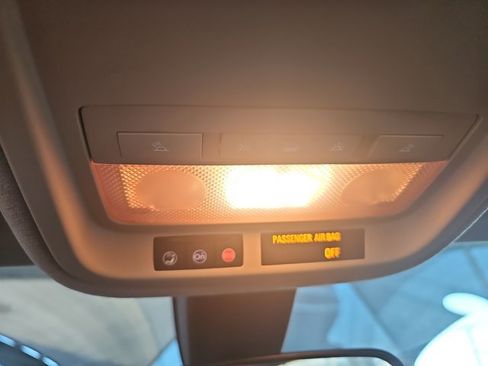 Used 2017 Chevrolet Cruze LT w/ Convenience Package image 22