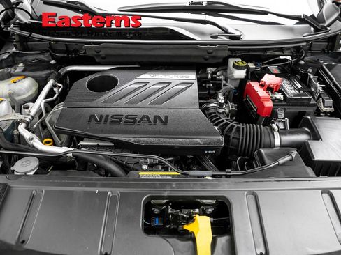 Used 2023 Nissan Rogue S AWD/4WD image 7