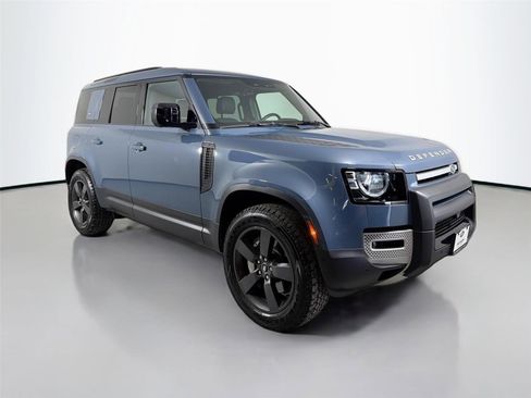 Used 2021 Land Rover Defender 110 SE AWD/4WD image 3