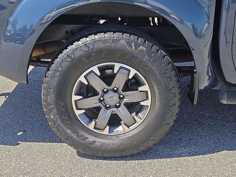 Used 2019 Nissan Frontier Desert Runner RWD image 7