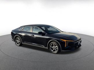 Used 2025 Kia K4 LXS video 2