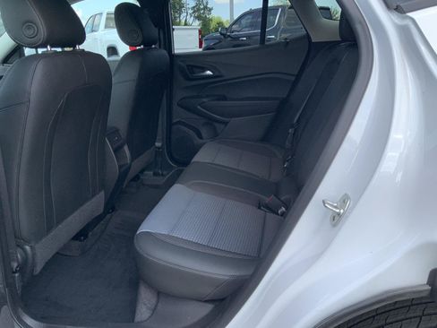 Used 2024 Chevrolet Trax LT FWD image 48