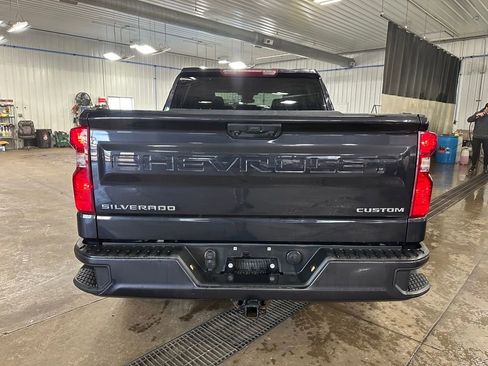 Used 2022 Chevrolet Silverado 1500 Custom image 37