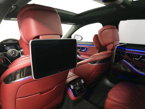 Certified 2023 Mercedes-Benz S 580 4MATIC Sedan image 31