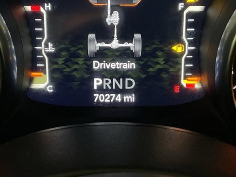 Used 2020 Jeep Wrangler Unlimited Sahara image 36