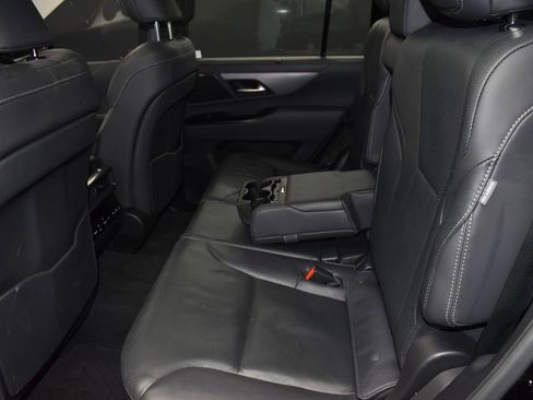 Used 2023 Lexus LX 600 F Sport image 16