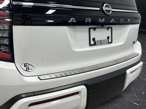 Used 2026 Nissan Armada SL w/ Captain's Chari Seat Package AWD/4WD image 39