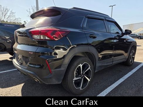 Used 2021 Chevrolet TrailBlazer RS w/ Sun and Liftgate Package image 4