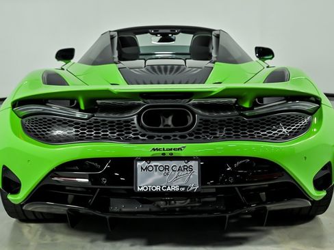 Used 2024 McLaren 750S Spider RWD image 12