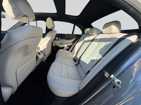 Used 2023 Mercedes-Benz E 450 4MATIC Sedan image 17