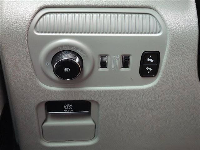 Used 2022 Jeep Wagoneer Series II AWD/4WD image 18