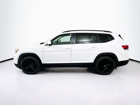 Used 2024 Volkswagen Atlas SE w/ Black Wheel Package FWD image 4