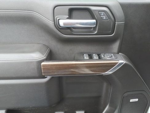 Used 2022 Chevrolet Silverado 1500 LT Trail Boss w/ Convenience Package II image 18