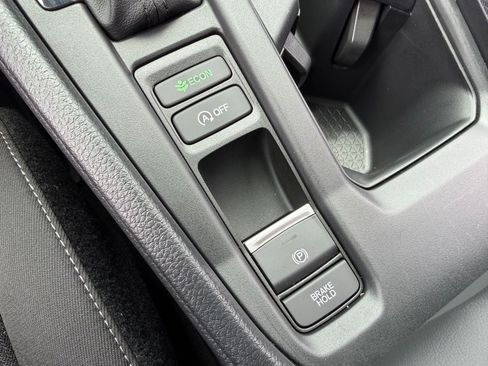 Used 2025 Honda Accord SE image 18