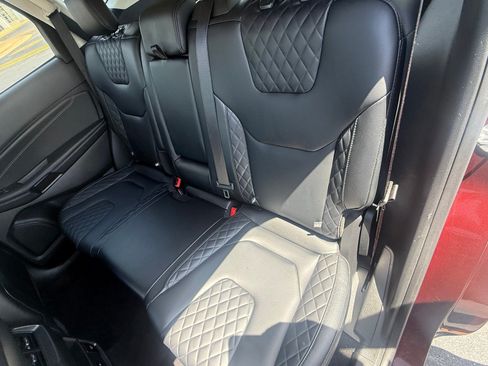 Used 2024 Ford Edge Titanium AWD/4WD image 14