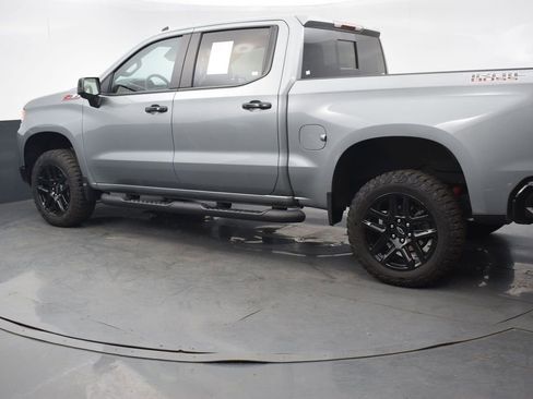 Used 2024 Chevrolet Silverado 1500 LT Trail Boss w/ Convenience Package II image 3