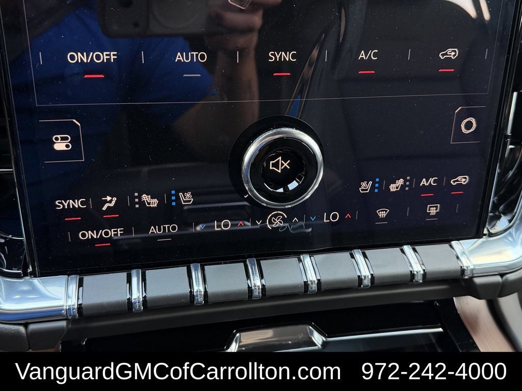 New 2027 GMC Yukon Denali w/ Denali Reserve Package AWD/4WD image 17