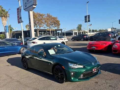 Used 2020 Toyota 86 RWD image 3