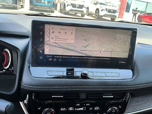 Certified 2024 Nissan Rogue Platinum w/ Platinum Premium Package AWD/4WD image 18