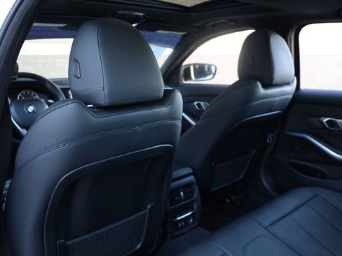 Used 2020 BMW 330i Sedan w/ Convenience Package image 18