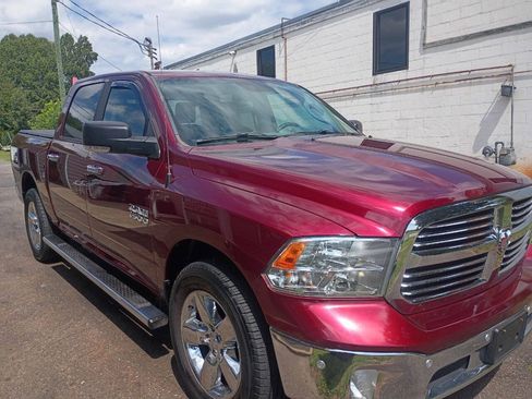 Used 2017 RAM 1500 Big Horn AWD/4WD image 4