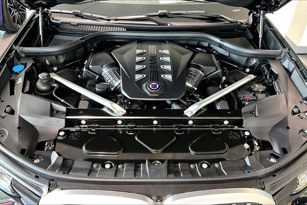 New 2026 BMW ALPINA XB7 AWD/4WD image 8