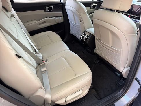 Used 2026 Kia Sorento S w/ S Panoramic Sunroof Package FWD image 30