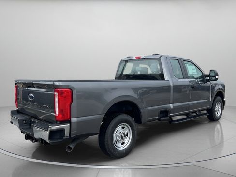 New 2026 Ford F250 XL w/ XL Chrome Package RWD image 4