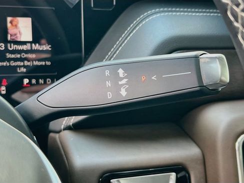 New 2026 GMC Yukon Denali Ultimate AWD/4WD image 12