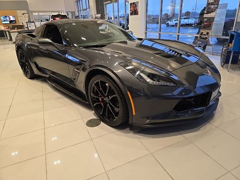 Used 2017 Chevrolet Corvette Grand Sport image 8