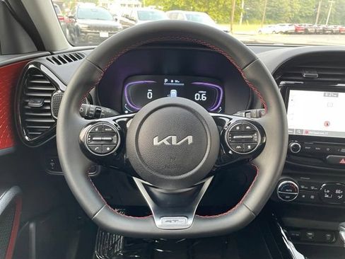 Used 2025 Kia Soul GT-Line w/ GT-Line Technology Package FWD image 14