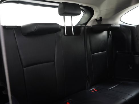 Used 2025 Toyota Highlander XLE AWD/4WD image 15