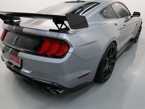 Used 2022 Ford Mustang Shelby GT500 w/ Carbon Fiber Track Pack image 65