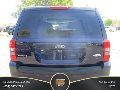 Used 2014 Jeep Patriot Latitude AWD/4WD image 2