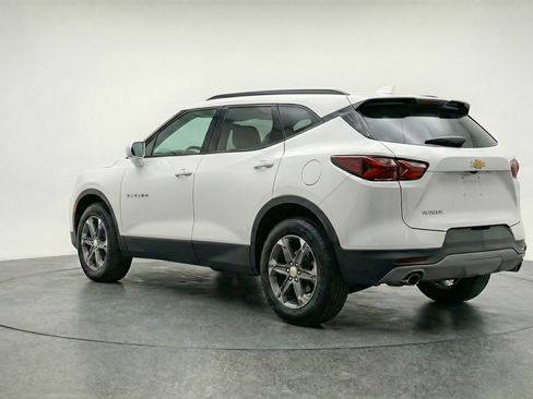 Used 2025 Chevrolet Blazer LT FWD image 6