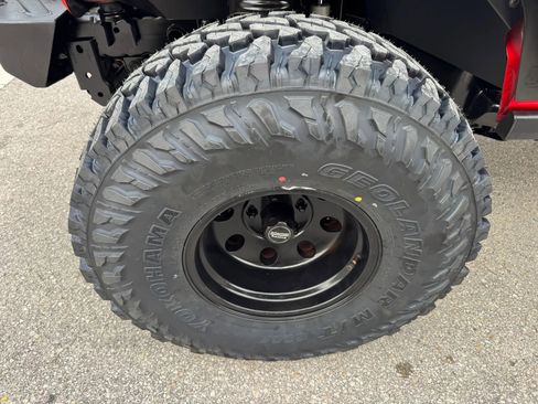 Used 2017 Jeep Wrangler Unlimited Sport image 23