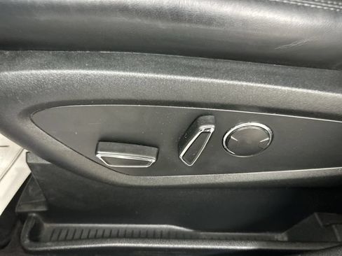 Used 2019 Lincoln Nautilus Reserve AWD/4WD image 10