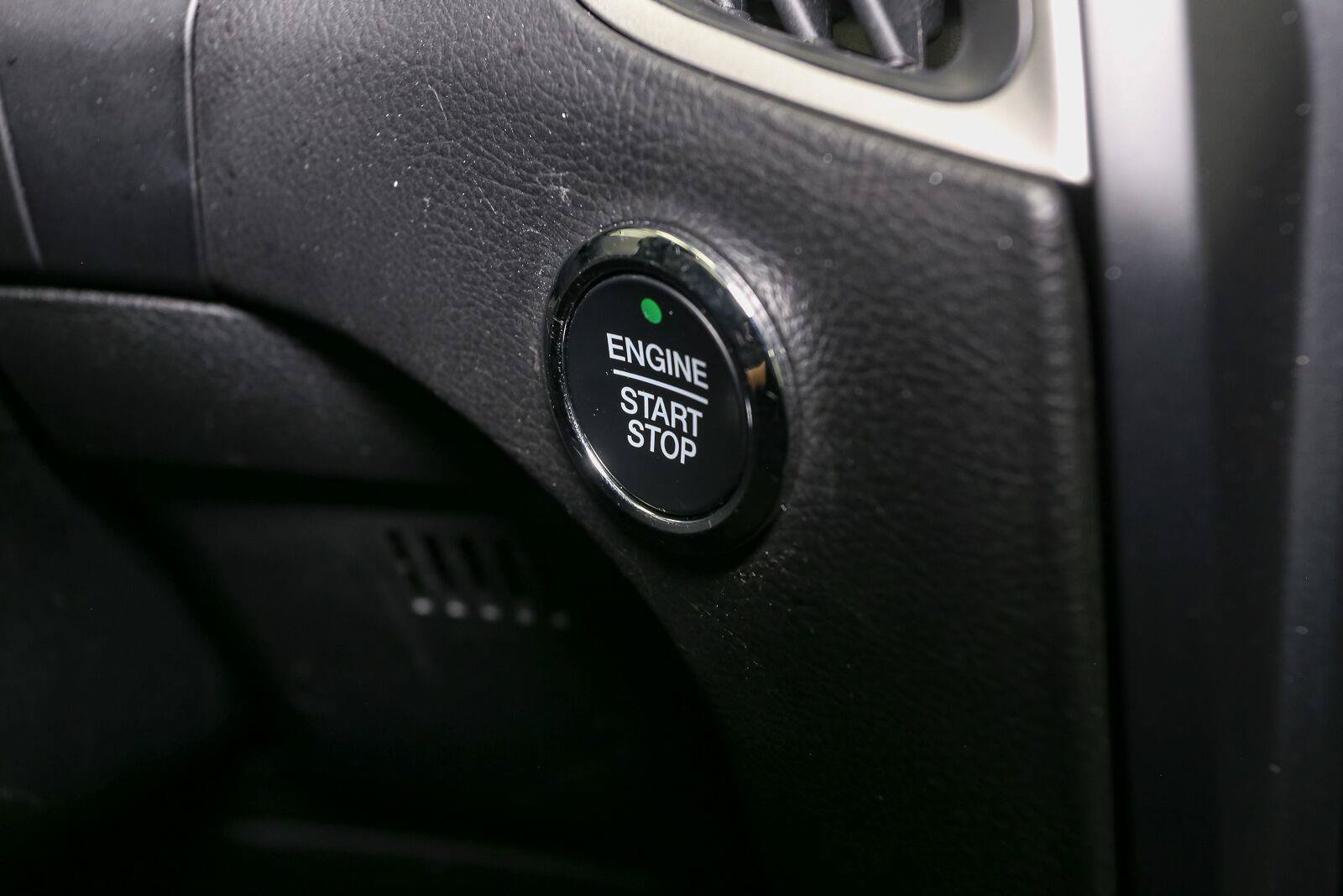 Used 2024 Ford Edge SEL AWD/4WD image 29