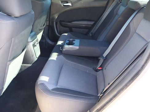 Used 2022 Dodge Charger SXT w/ Blacktop Package image 18