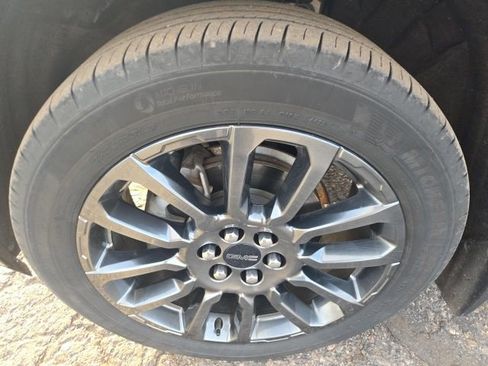 Certified 2023 GMC Acadia Denali w/ Black Diamond Edition image 15