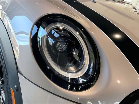 Used 2024 MINI Cooper S image 28