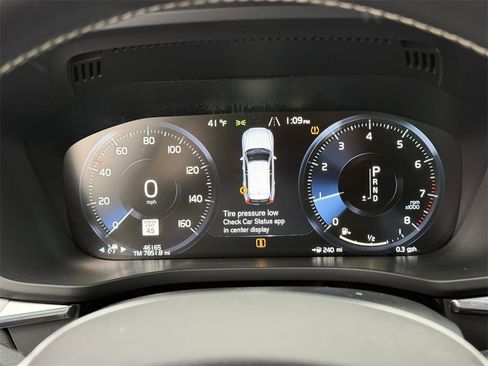 Used 2020 Volvo XC60 T6 Momentum image 21