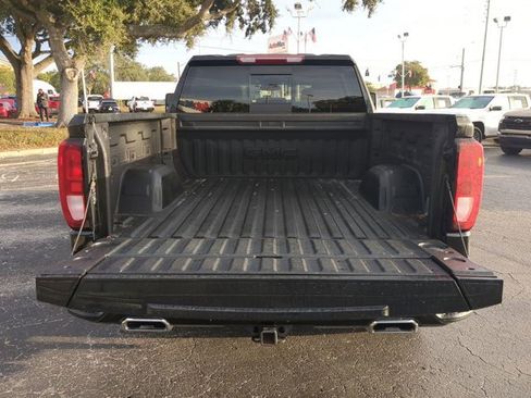 Used 2022 GMC Sierra 1500 Elevation w/ Preferred Package image 13