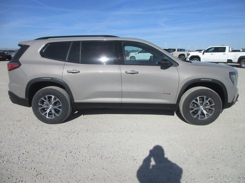 New 2026 GMC Acadia AT4 image 3